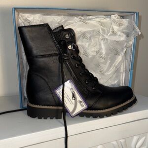 White Mountain Black Combat Boots
